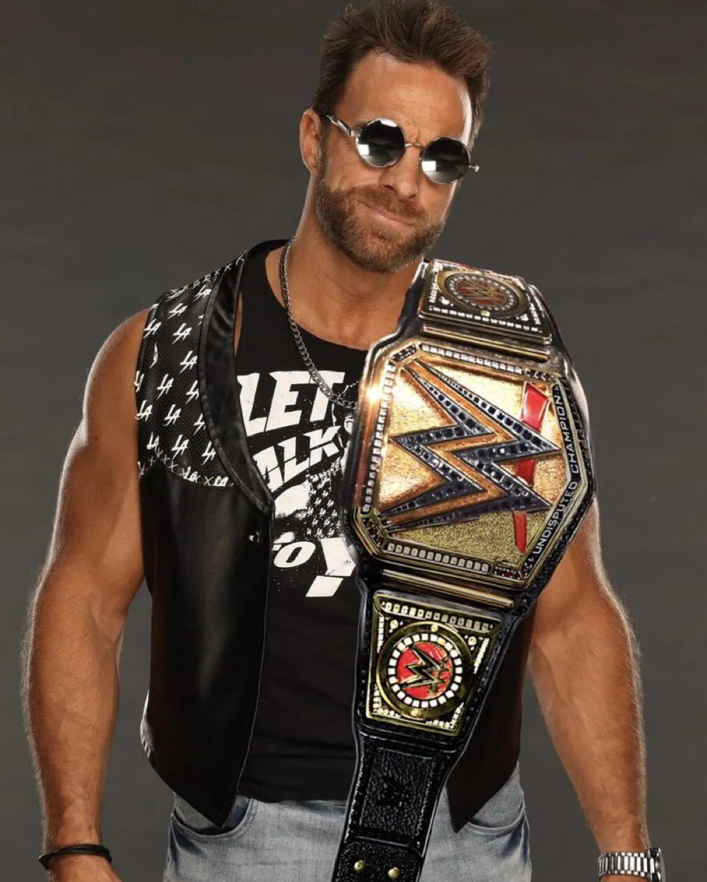 Cover Image for LA Knight Shocked the Entire WWE Universe on SmackDown — You Won’t Believe the Ending!