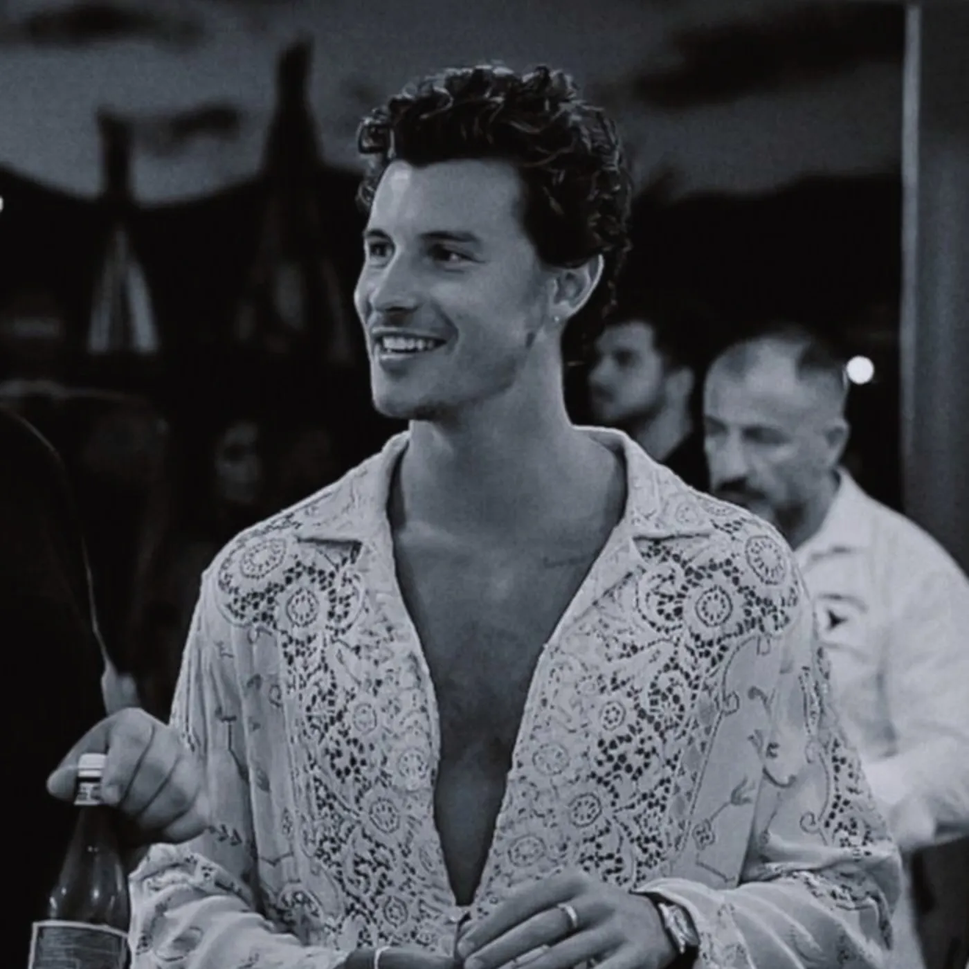 image_6873a4f1dda18 Shawn Mendes Unrecognizable with Buzzcut in Grammys Night Shocker