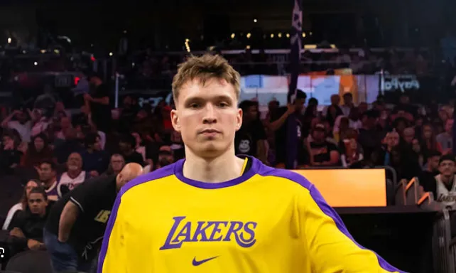 Dalton Knecht reveals what JJ Redick said to him behind closed doors.