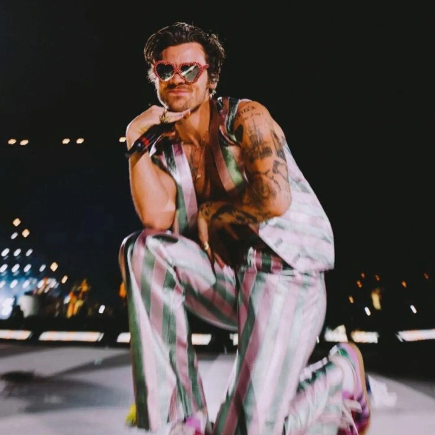 Harry Styles Sparks Uproar Over Claims He Manipulated His Way to 25 Billion Streams