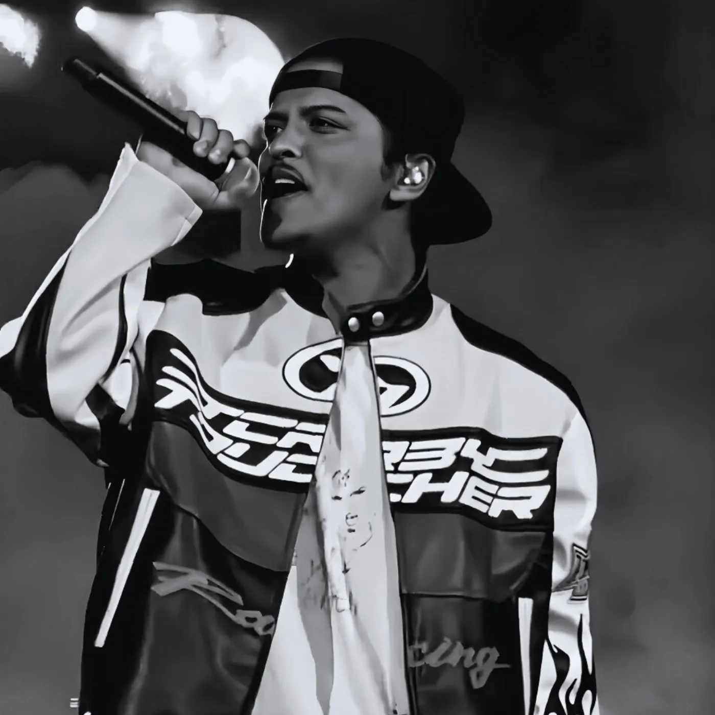 Bruno Mars Drops Bombshell on Stage Admits Debt in Wild ROSÉ Surprise Show