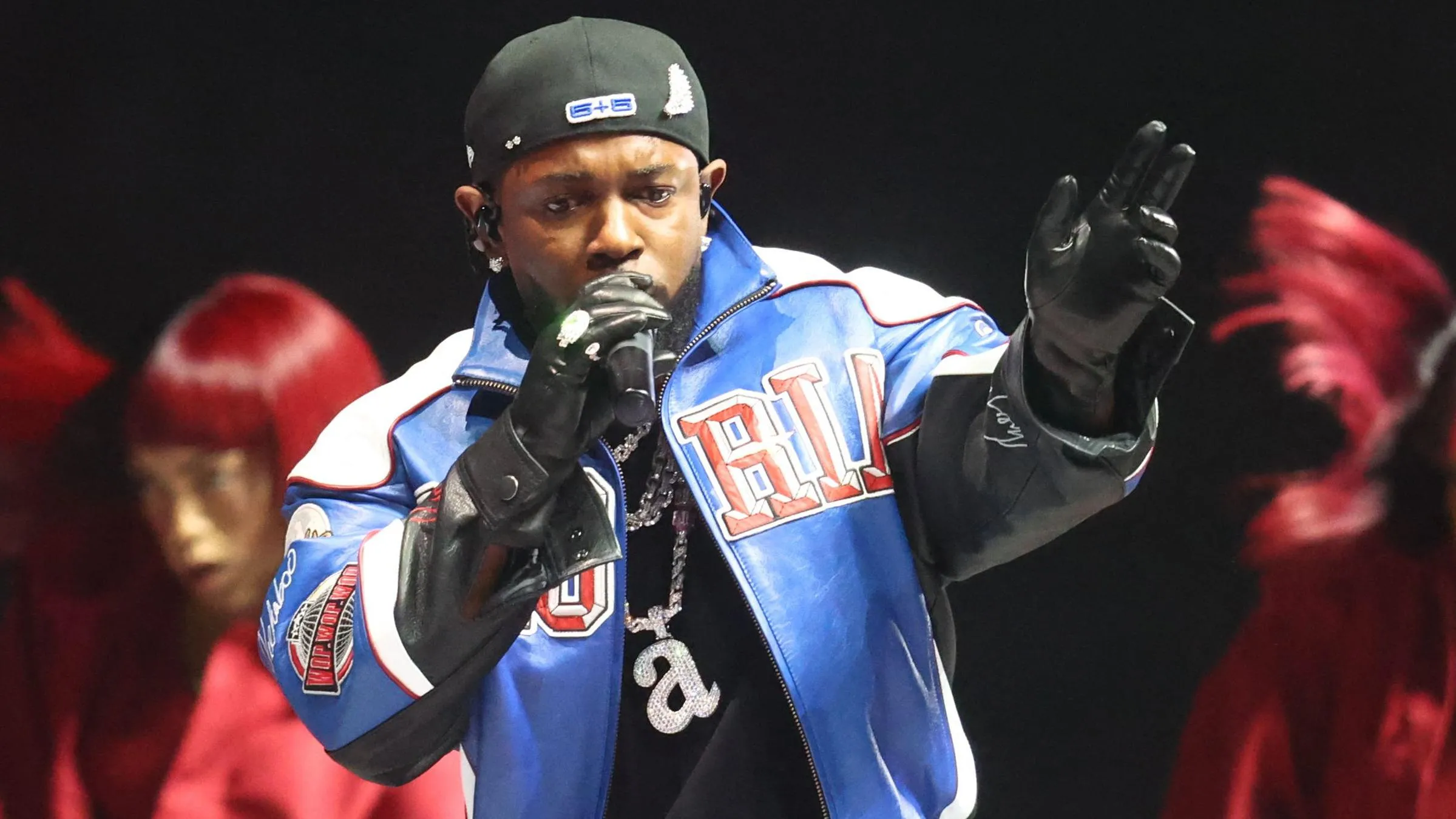 image_68773150b67cc History Is Rewritten ! Kendrick Lamar Gets 4 Emmy Nominations For His AMAZING Super Bowl Performance! But Wait... Has There Ever Been A Halftime Show That Won An Award BEFORE?!