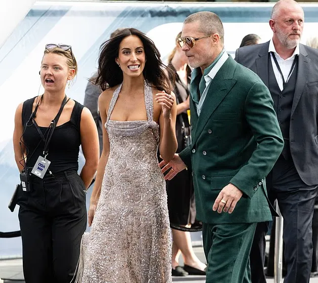 The Snub on the Red Carpet That Has the Internet Buzzing: Are Brad Pitt and Ines Pretending to Be in Love?