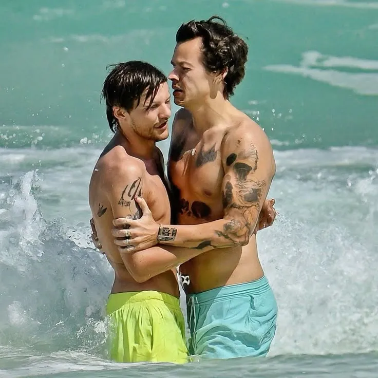 image_68774c3d8eaf0 Bomshell! Harry Styles Finally Addresses Louis Tomlinson's Explosive "Larry" Confession – The TRUTH Behind Years of Fan Frenzy!