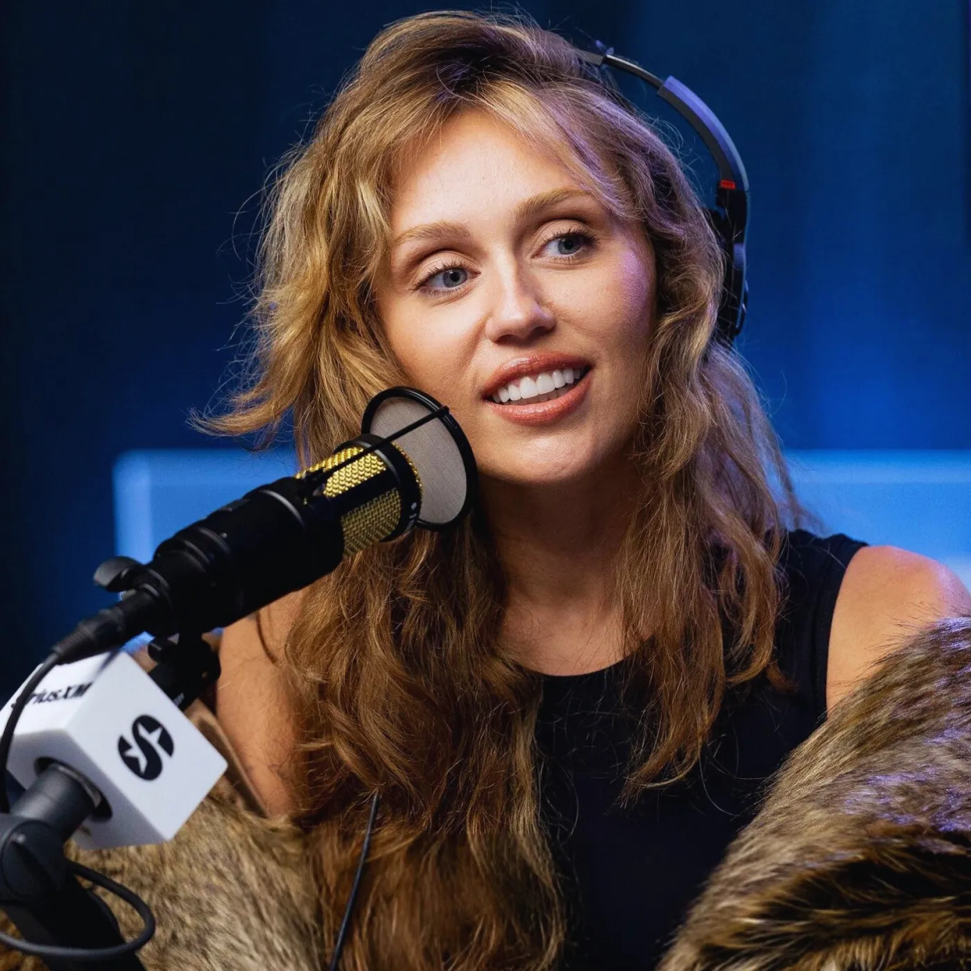 Miley Cyrus Exposes Touring’s Hidden Cost to Her Life 19 Miley Cyrus Exposes Touring’s Hidden Cost to Her Life