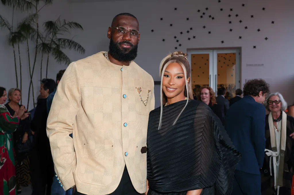 LeBron James Breaks His Silence After Kevin Gates Targets His Wife – The Drama Gets Real! 19 LeBron James Breaks His Silence After Kevin Gates Targets His Wife – The Drama Gets Real!