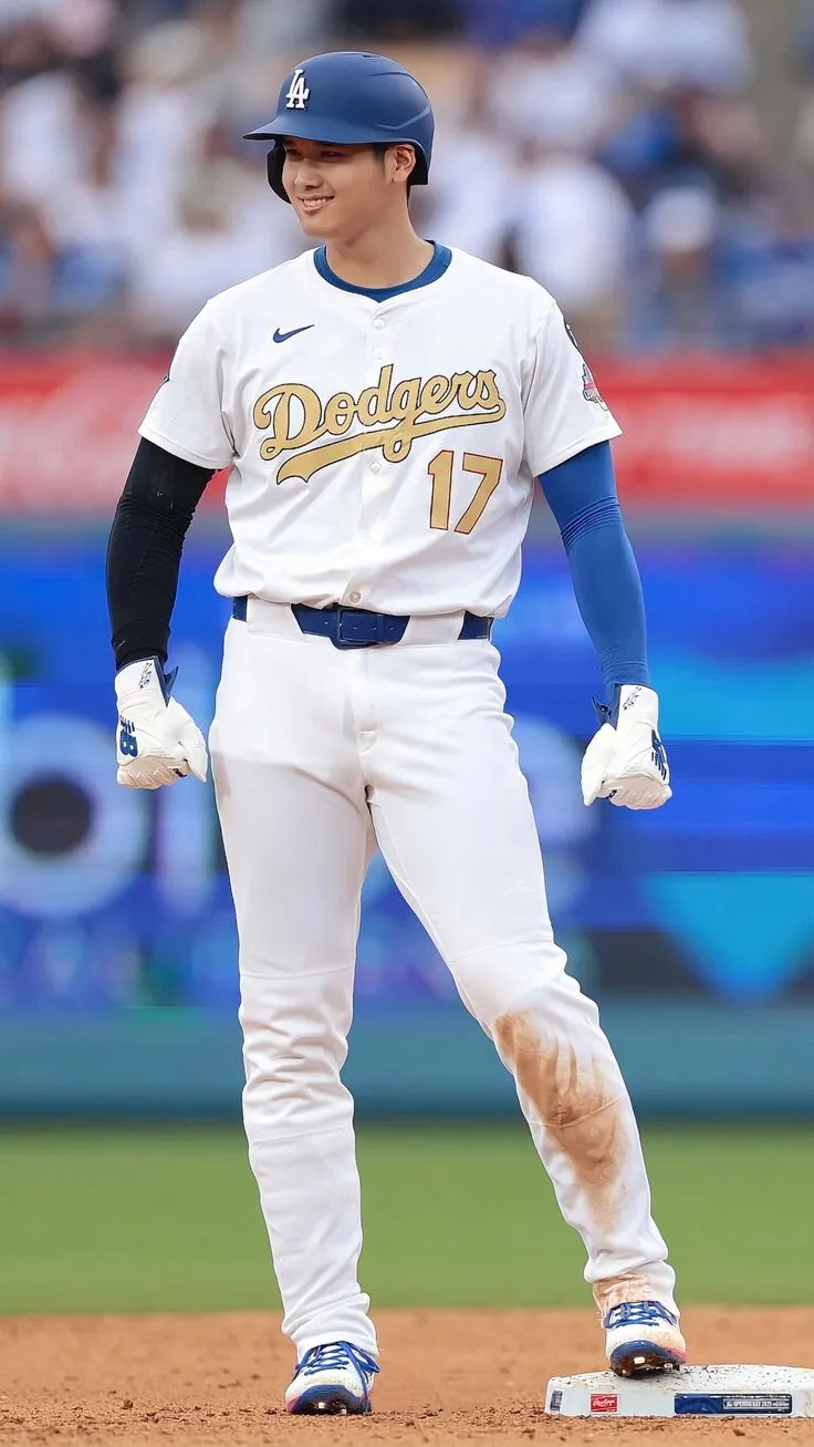 image_68786efde7ed2 Shohei Ohtani's Shocking Reaction to Suarez's Hit by Pitch Has Fans Losing It — You Won't Believe What He Did Next