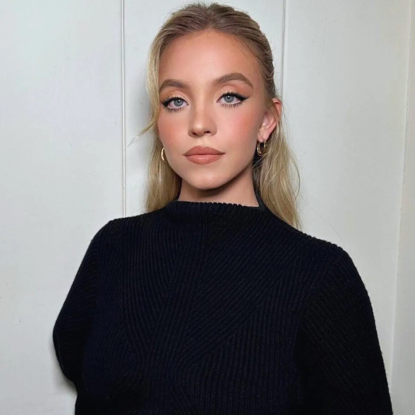 image_6878add99d01c Single and Screaming: Sydney Sweeney’s Night Out Spirals