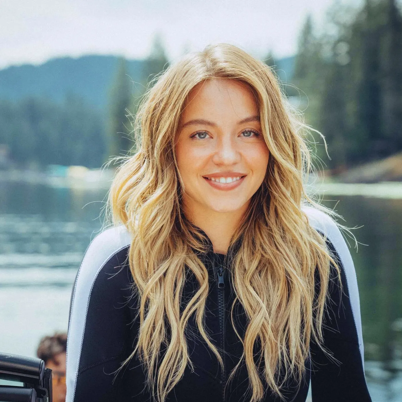 image_6878addb72818 Single and Screaming: Sydney Sweeney’s Night Out Spirals