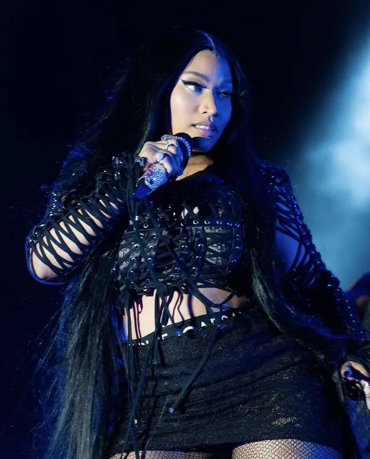 Nicki Minaj Blasts SZA as ‘Musty’ in Fiery Social Media Clash — Sparks Fly Over Success Debate!