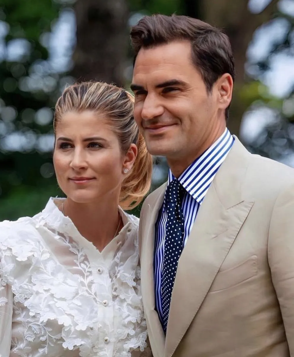 No Trophy, No Medal… Just a Card and a Handwritten Phone Number – And That’s How Roger Federer Began His Story With Mirka