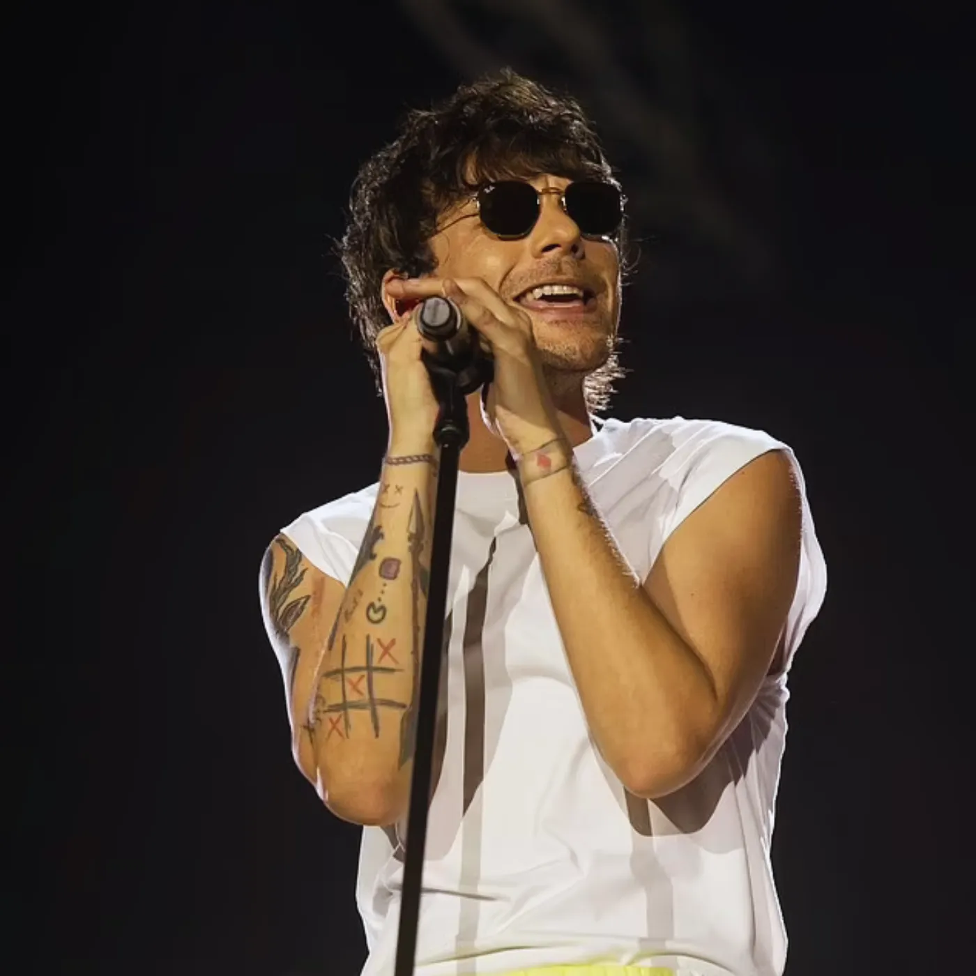 Louis Tomlinson’s Explosive Rant Exposes Internet Conspiracy Drama