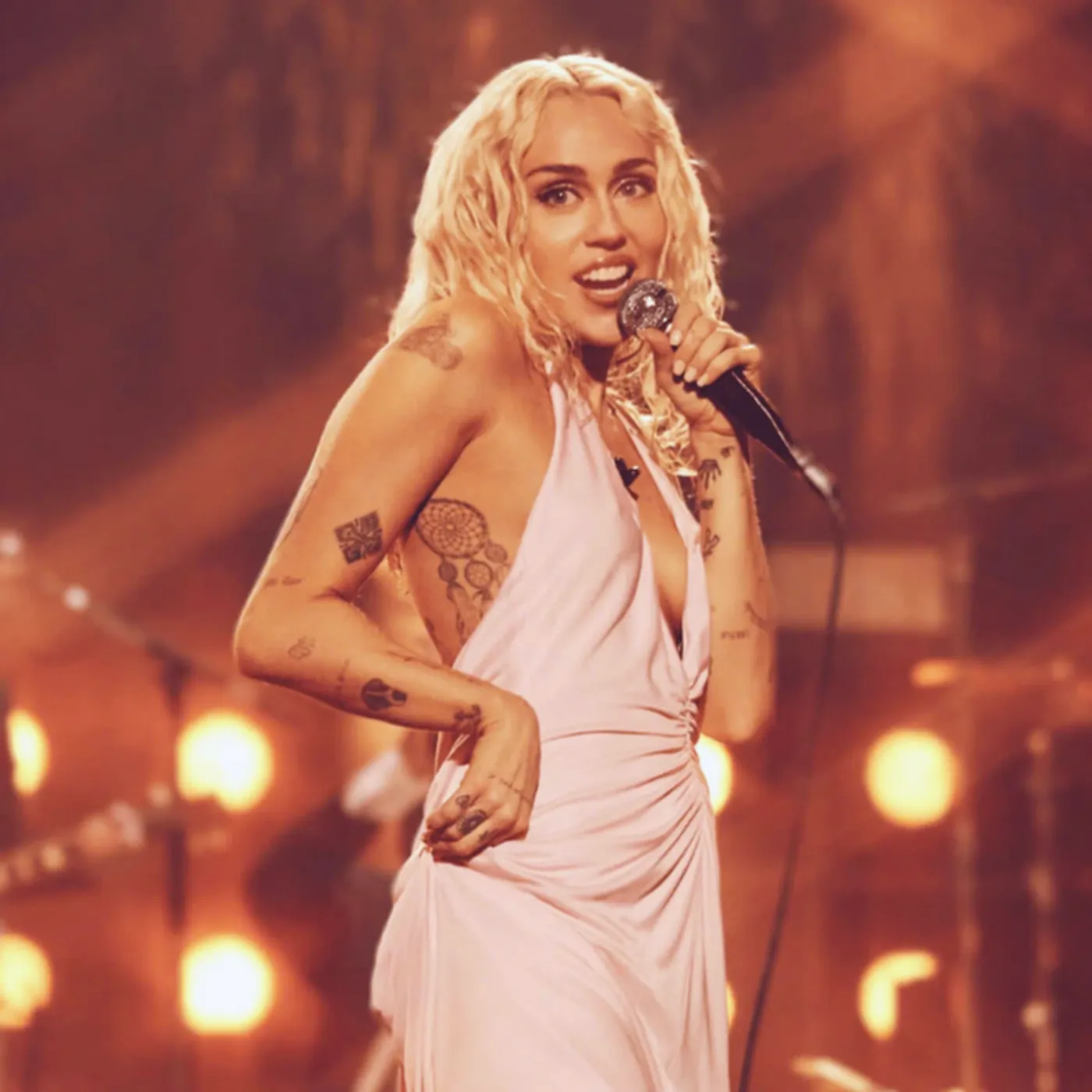 image_6879fdceeb501 Miley Cyrus Sparks Outrage After Bold Dance on Hollywood Walk of Fame Star