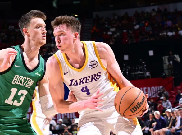 Another bad night for Dalton Knecht, shooting 3 out of 15 with a -13 +/-.