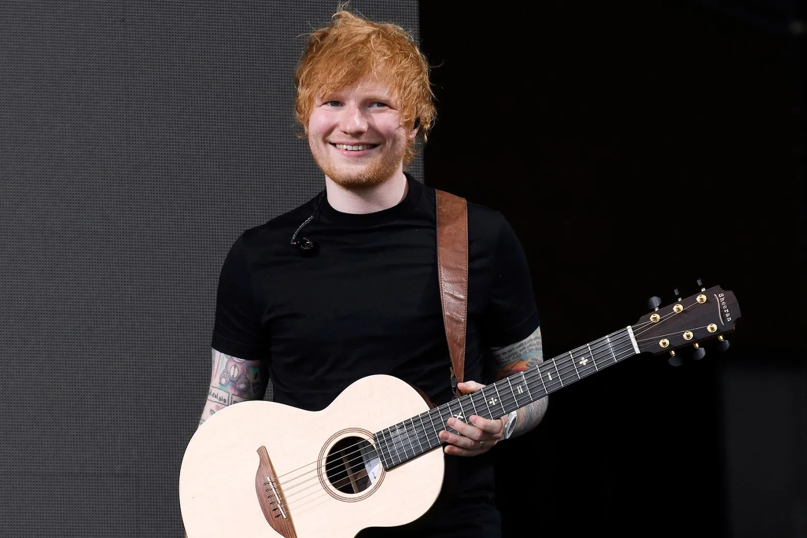 image_687a09cb76593 This One Letter from Harry Styles and Ed Sheeran Just Broke the Internet — You Won’t Believe What They Wrote to Each Other