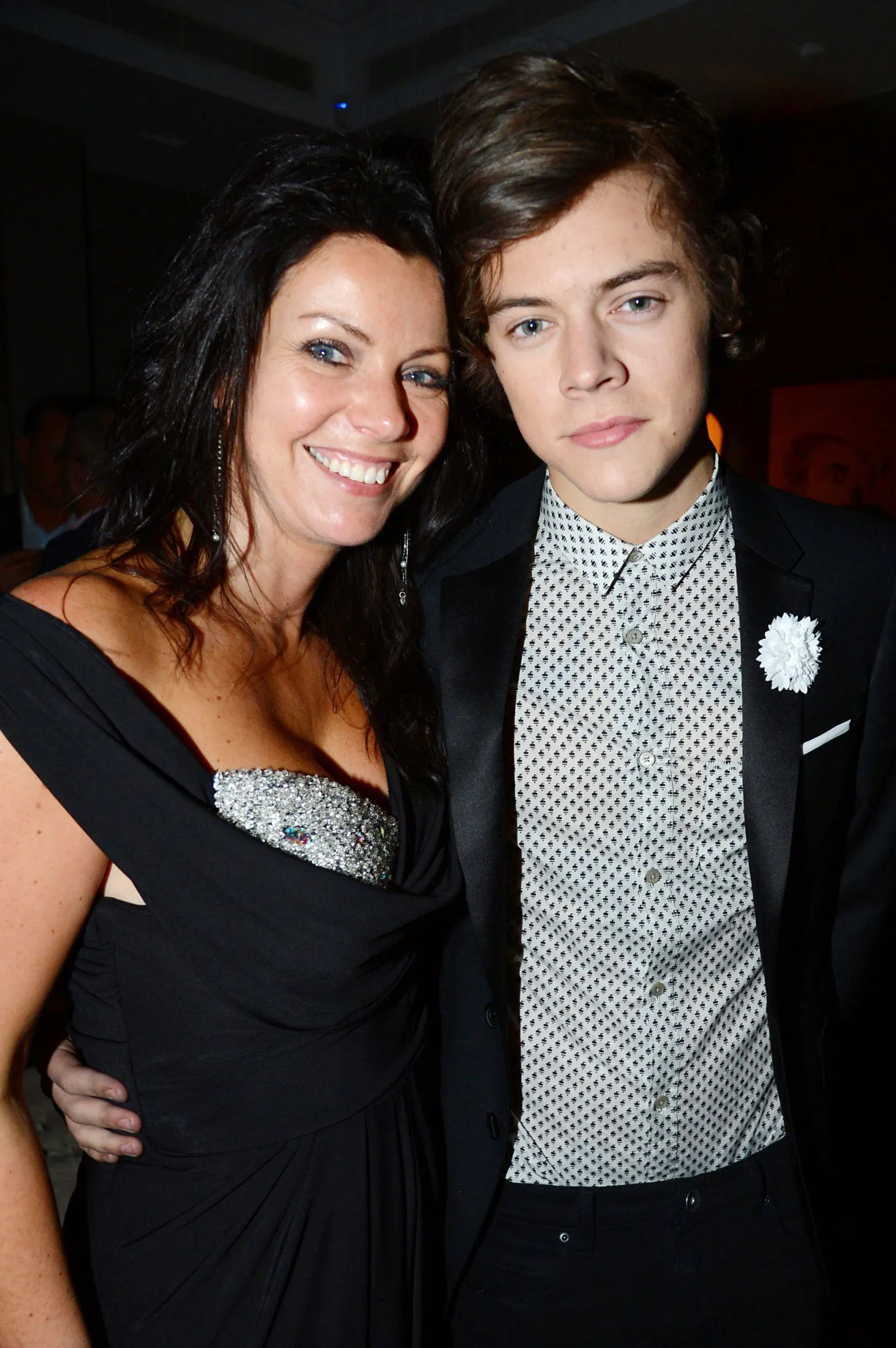 image_687a11aab6d83 She Knew He Was Meant for More: Harry Styles’ Mom Breaks Hearts with the Truth Behind His Rise — And the Moment She Almost Cried Watching Him at 16