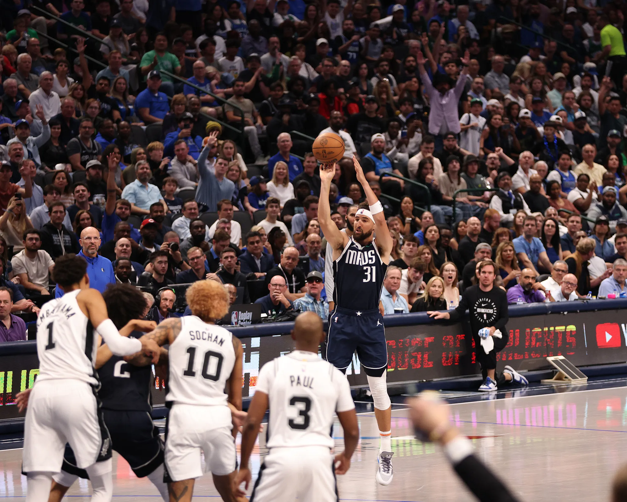 image_687b053775c1f Klay Thompson Sets Social Media Ablaze with 72 Consecutive Shots Without a Miss!
