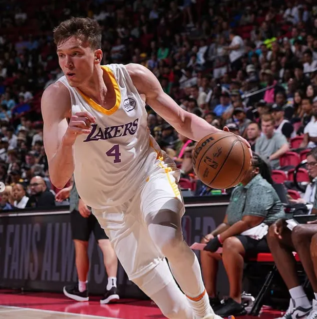 Dalton Knecht is pushing himself out of the Lakers after a lackluster performance in the Summer League.