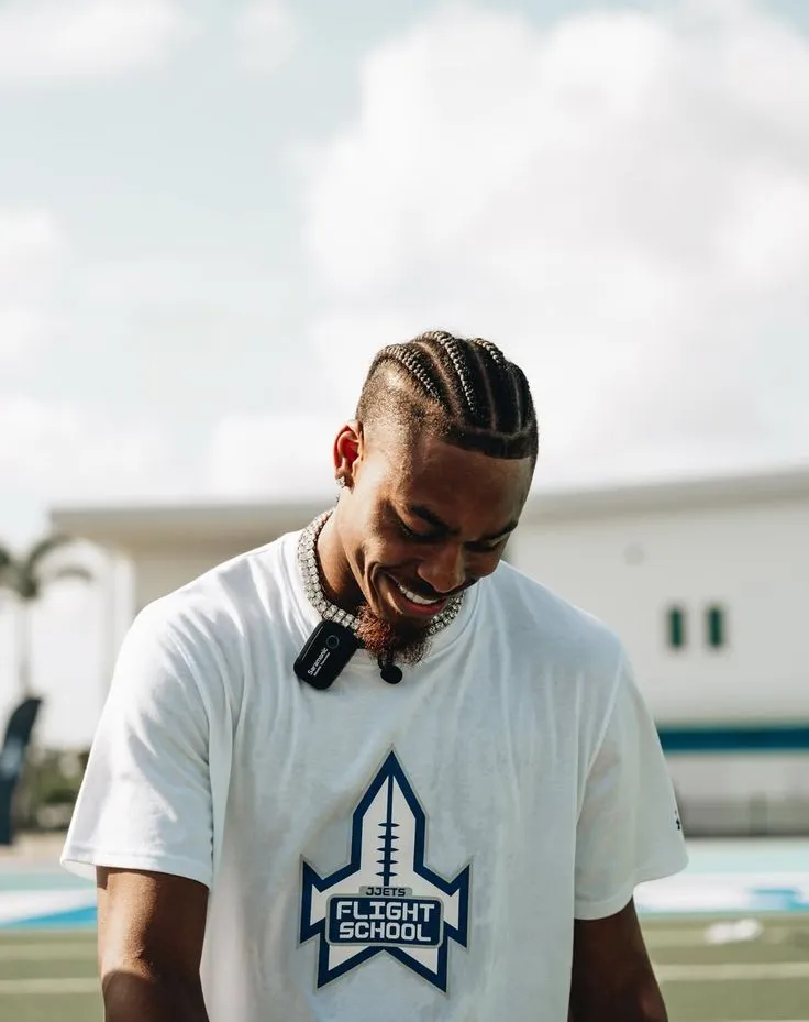 image_687b8df04bff4 NFL Star Justin Jefferson Flew to Texas After Seeing One Heartbreaking Photo — What He Did Next for a 3-Year-Old Flood Survivor Left Everyone in Tears