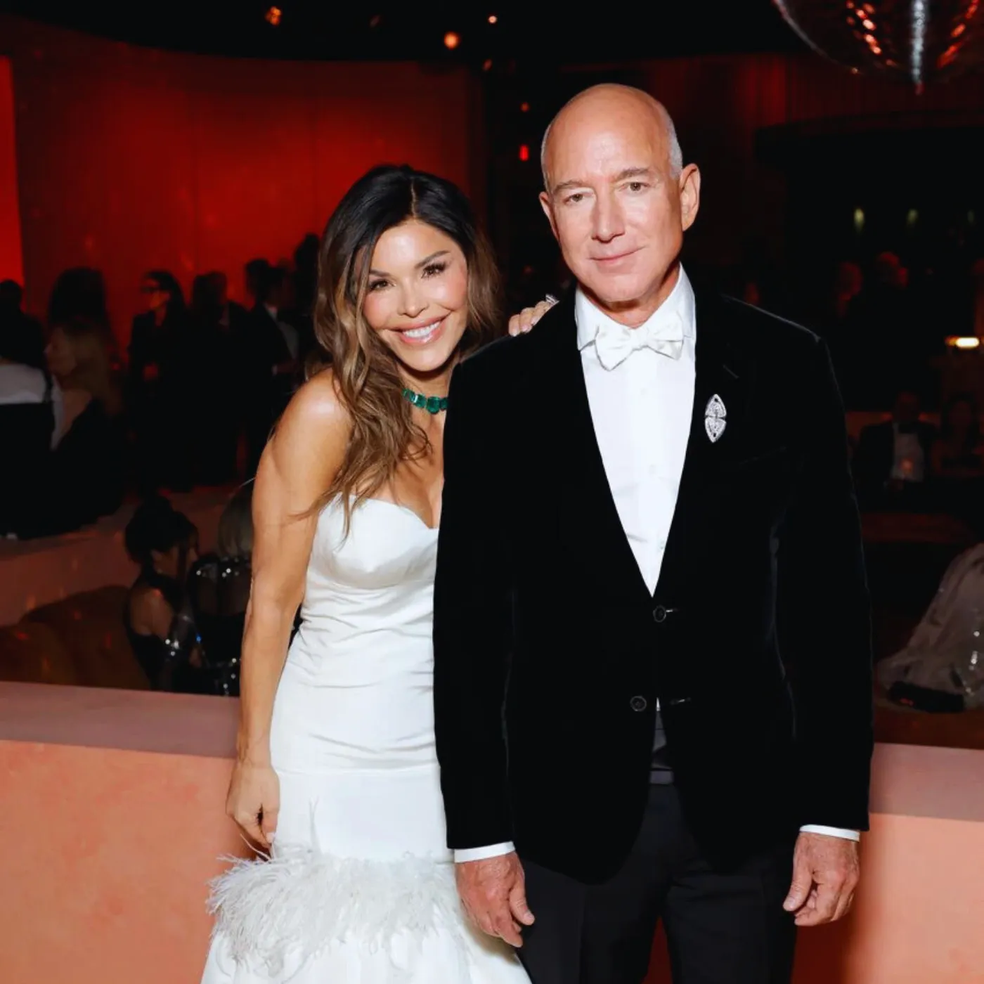 image_687da52cb900f Leaked! Jeff Bezos Wedding Insider Spills as A-List Celebs Go Off Script in Shocking Turn