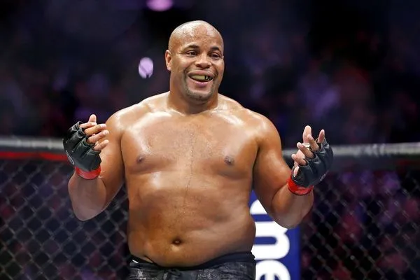 image_687dbdb26d832 Brock Lesnar Secretly Banned? Daniel Cormier Finally Reveals Why Their UFC Fight Was Silenced