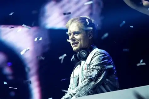 image_687de7989890b Is Armin van Buuren crying on stage? What makes him break down in such an emotional moment?