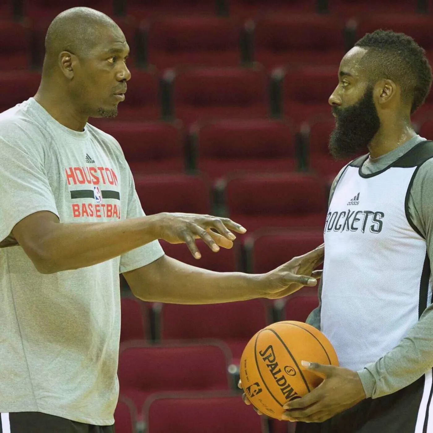 image_687efd1780085 “He’s Jordan AND Wilt in One” — Hakeem Olajuwon Just Changed the James Harden Narrative Forever