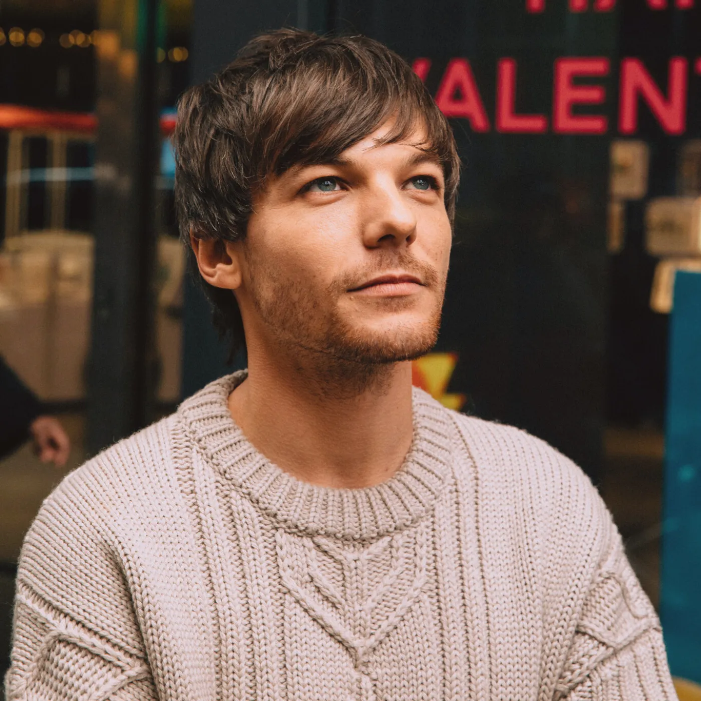 image_687f2e12eba37 Swifties Never Noticed the Hidden Tribute to Louis Tomlinson in ‘Last Kiss’