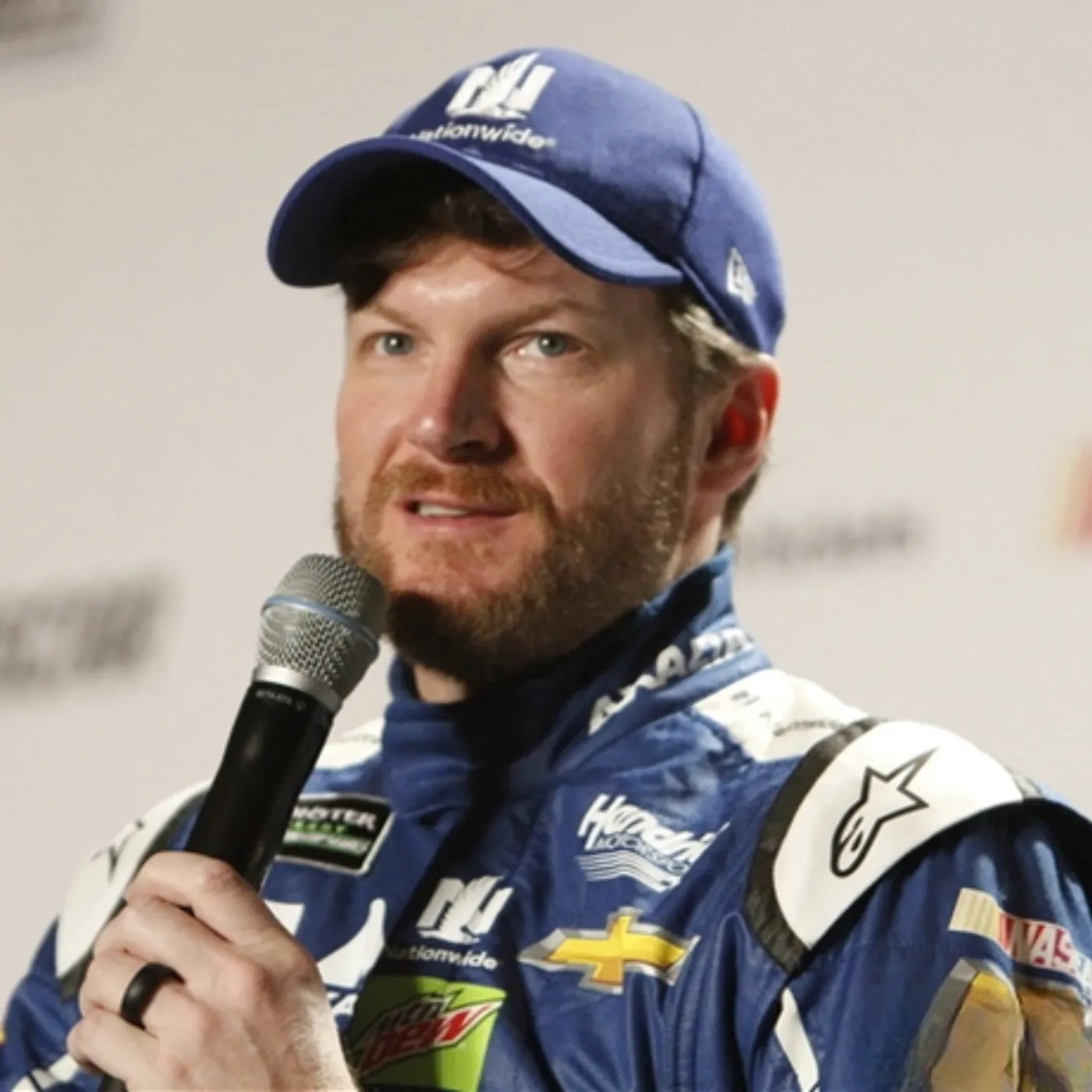 image_68805d00bf598 “I’m Not Defending Larson Anymore”—Dale Earnhardt Jr. Breaks Silence With 8-Word Bombshell That Set Bubba Wallace Off