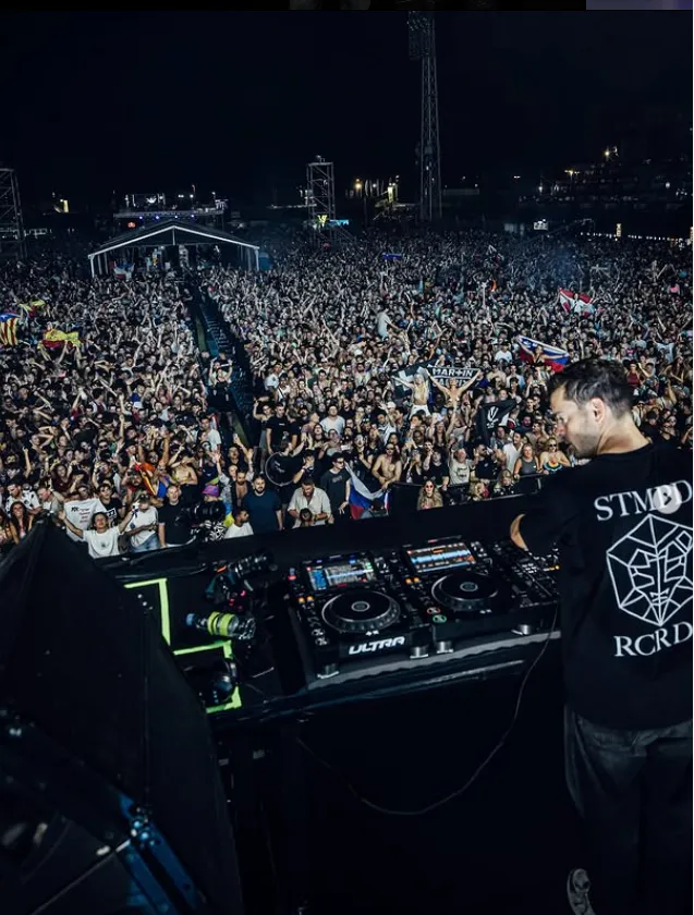 image_688062bb45a67 Too Crowded but Lacking Emotion? – Some Fans Weren’t Satisfied with Martin Garrix’s Set