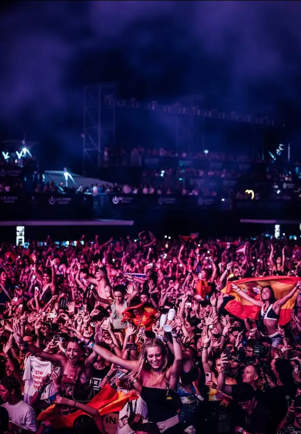 image_688062bb9cf15 Too Crowded but Lacking Emotion? – Some Fans Weren’t Satisfied with Martin Garrix’s Set
