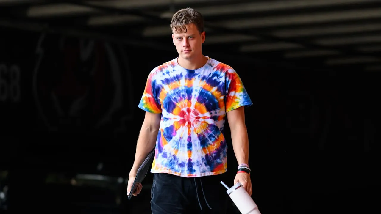 image_68808008751cd Joe Burrow Just Showed Up to Training Camp Like a Rock Star — You Won’t Believe This Tie-Dye Fit!