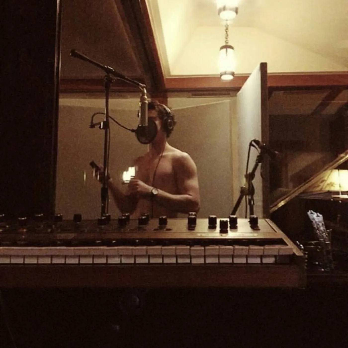 image_68808570d17b4 The Setlist He Didn’t Want You to See: Mendes’ Global Plan EXPOSED