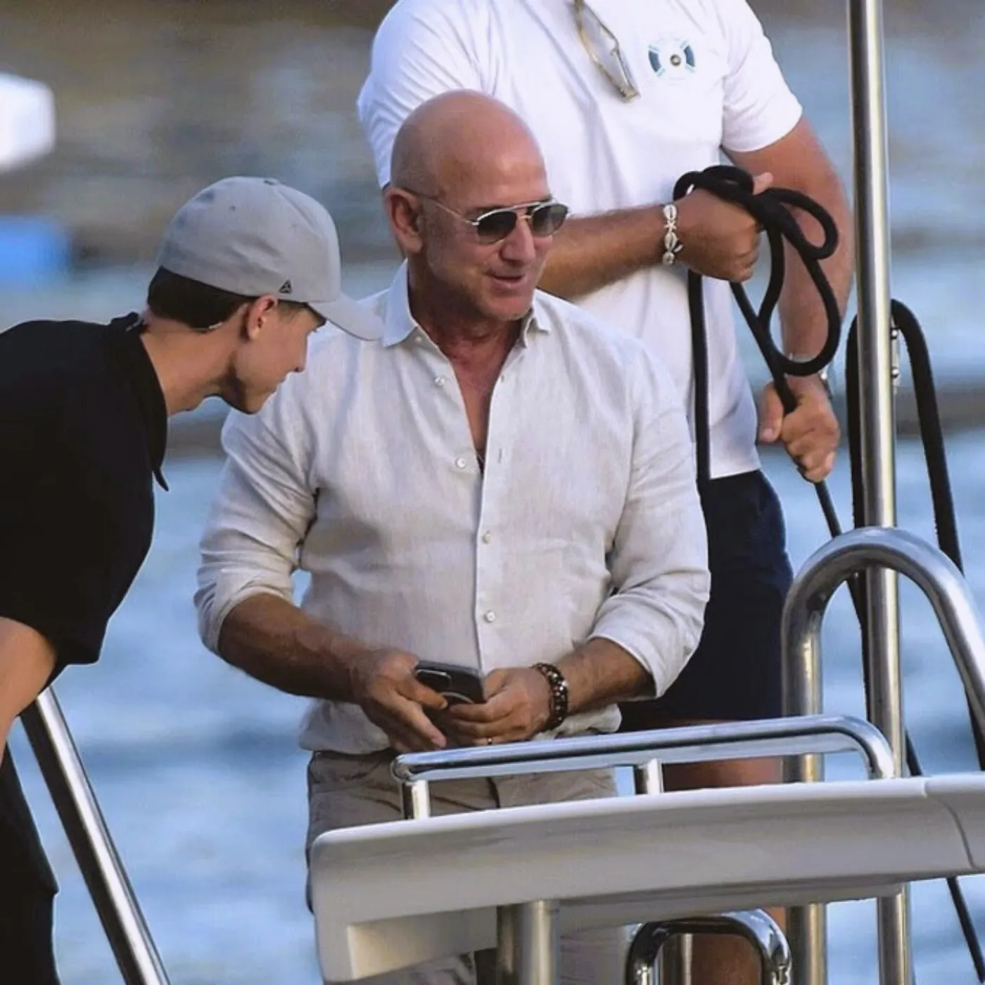 image_688088e07a418 Jeff Bezos Films LeBron James and Lauren Sanchez at Explosive Drake Diss Party During Cannes Trip