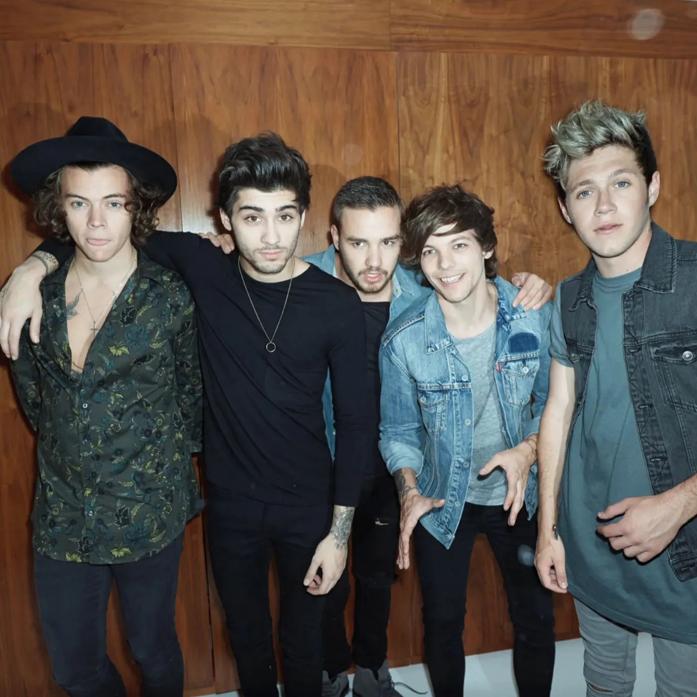 image_688098a1ca660 The Room Went Silent: Harry Styles Reveals the Weirdest First Impression in 1D History