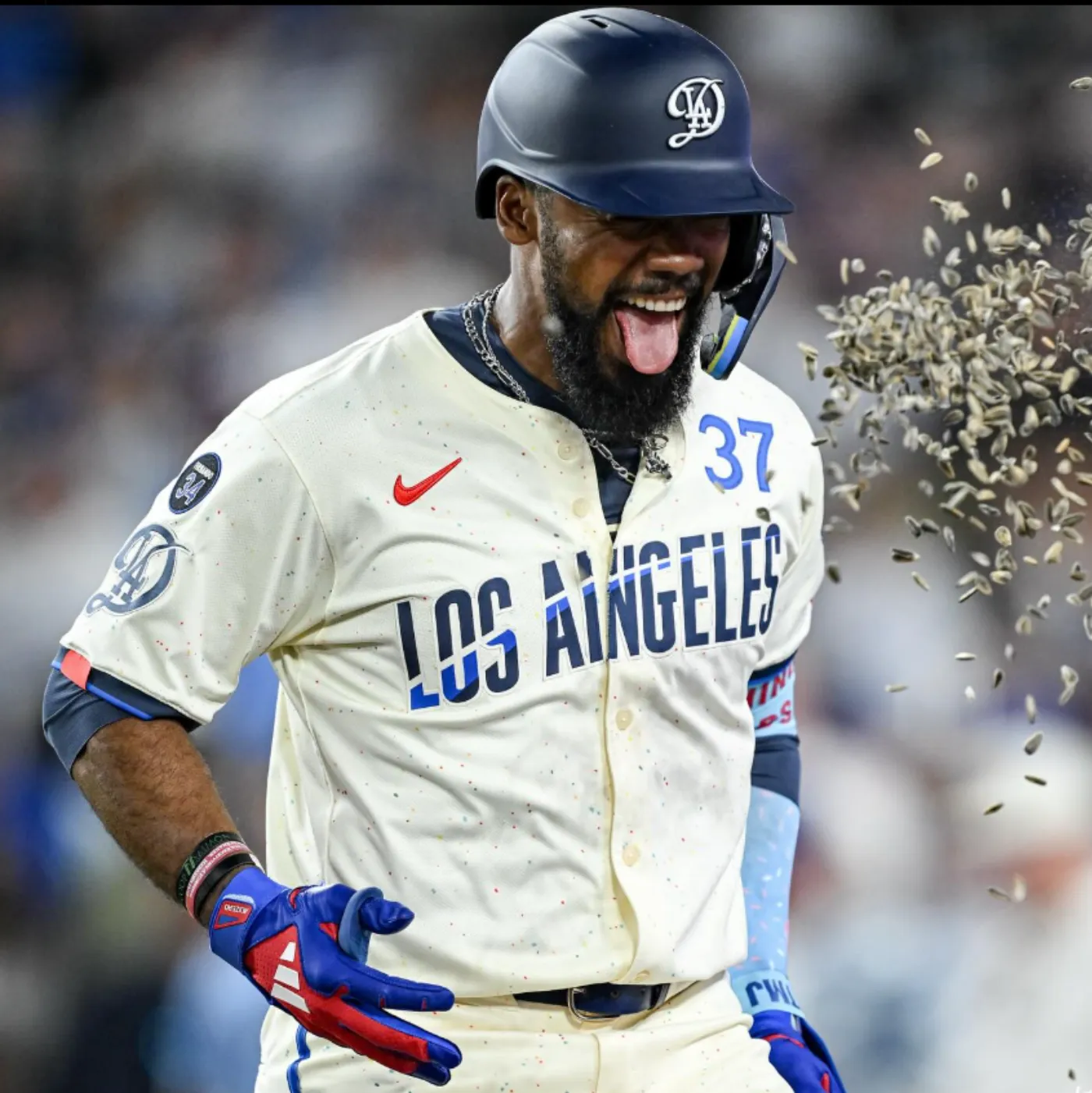 image_6880a49b688ed Teoscar Hernández's unique celebration style causes a storm on social media