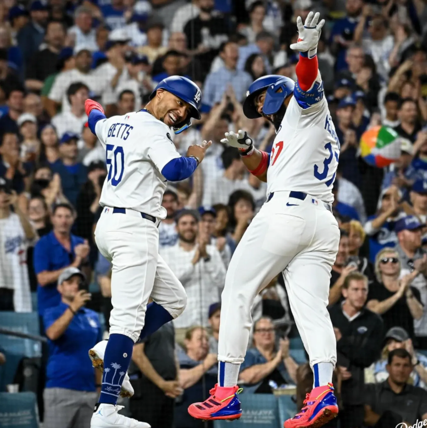 image_6880a49c20acd Teoscar Hernández's unique celebration style causes a storm on social media