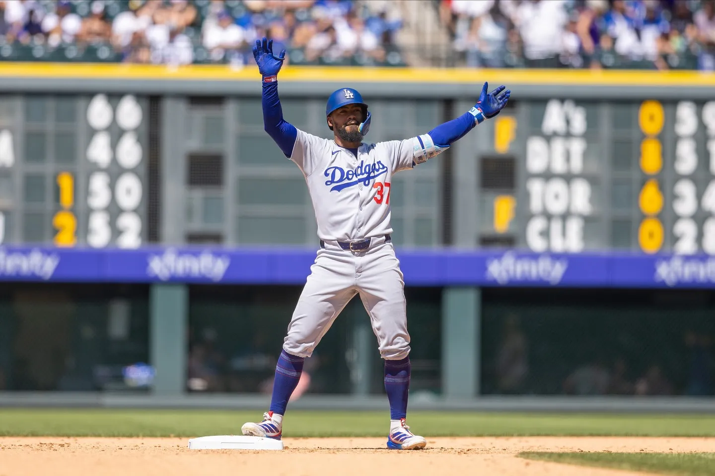 Teoscar Hernández Played So Well That He Made Opponents Angry On The Field – Where Is The Limit Of Sports Humiliation?