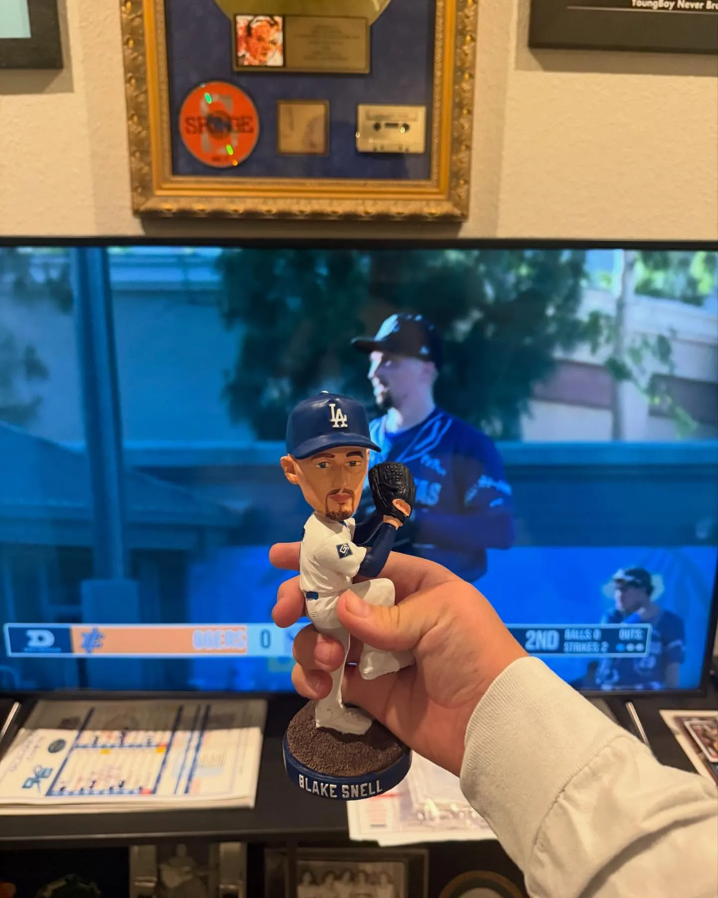 image_6881a0f0ba58f Fan: Did the opposing team provoke Snell in the locker room causing him to lose control and foul the ball? What exactly did they say to each other?