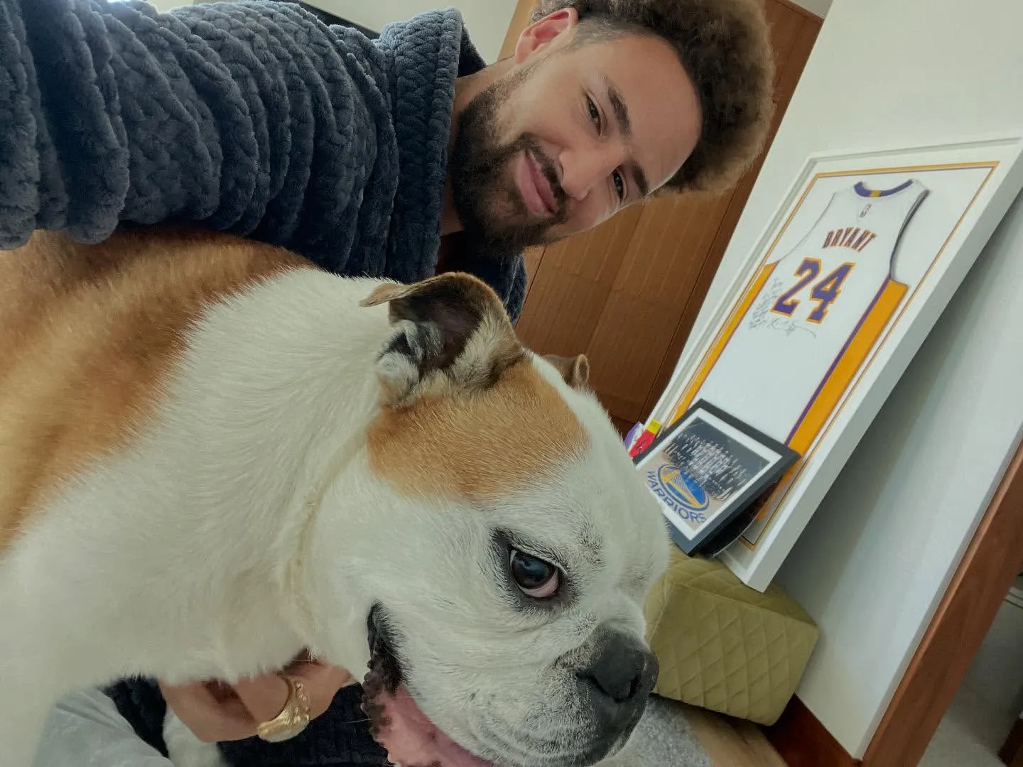 Klay Thompson's Quiet Side: A Sharp Contrast to His Fierce On-Court Personality? Gentle or Fierce, Which Is His True Nature?