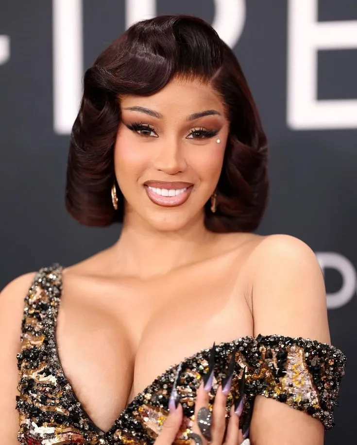 Cardi B’s Mic Attack? New Lawsuit Claims She Crossed the Line — You Won’t Believe What She Did on Stage