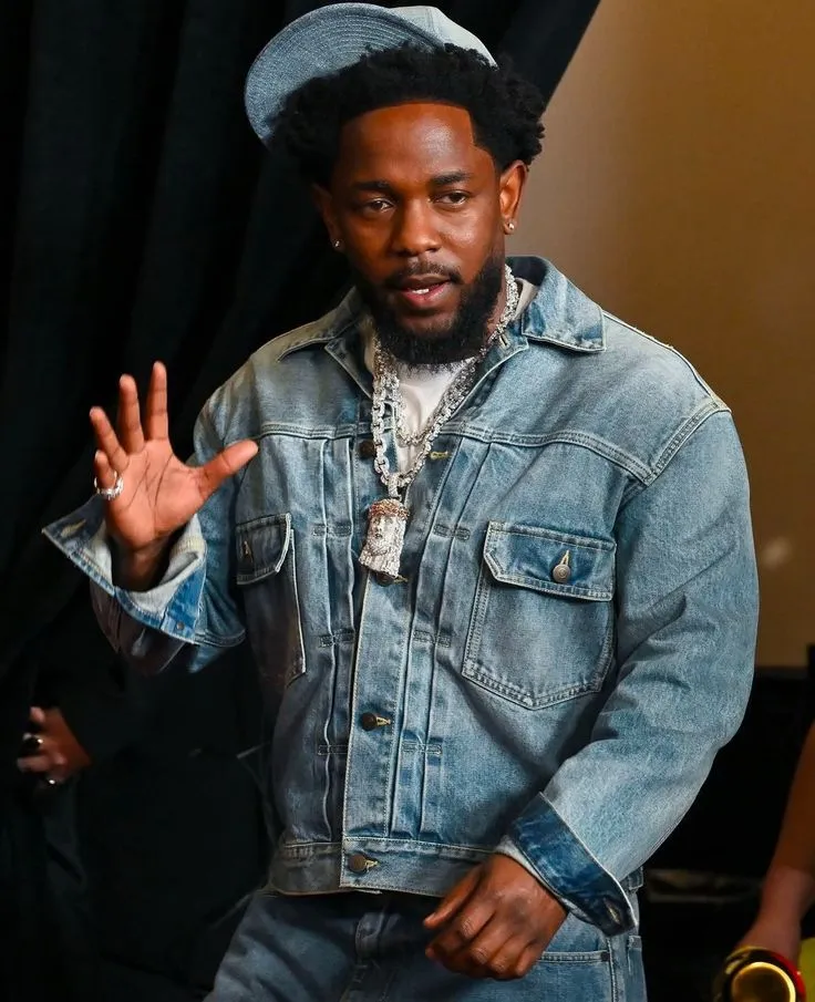 Drake Breaks Silence On Kendrick Lamar Feud Mid-Concert — And Teases Explosive, Personal New Album