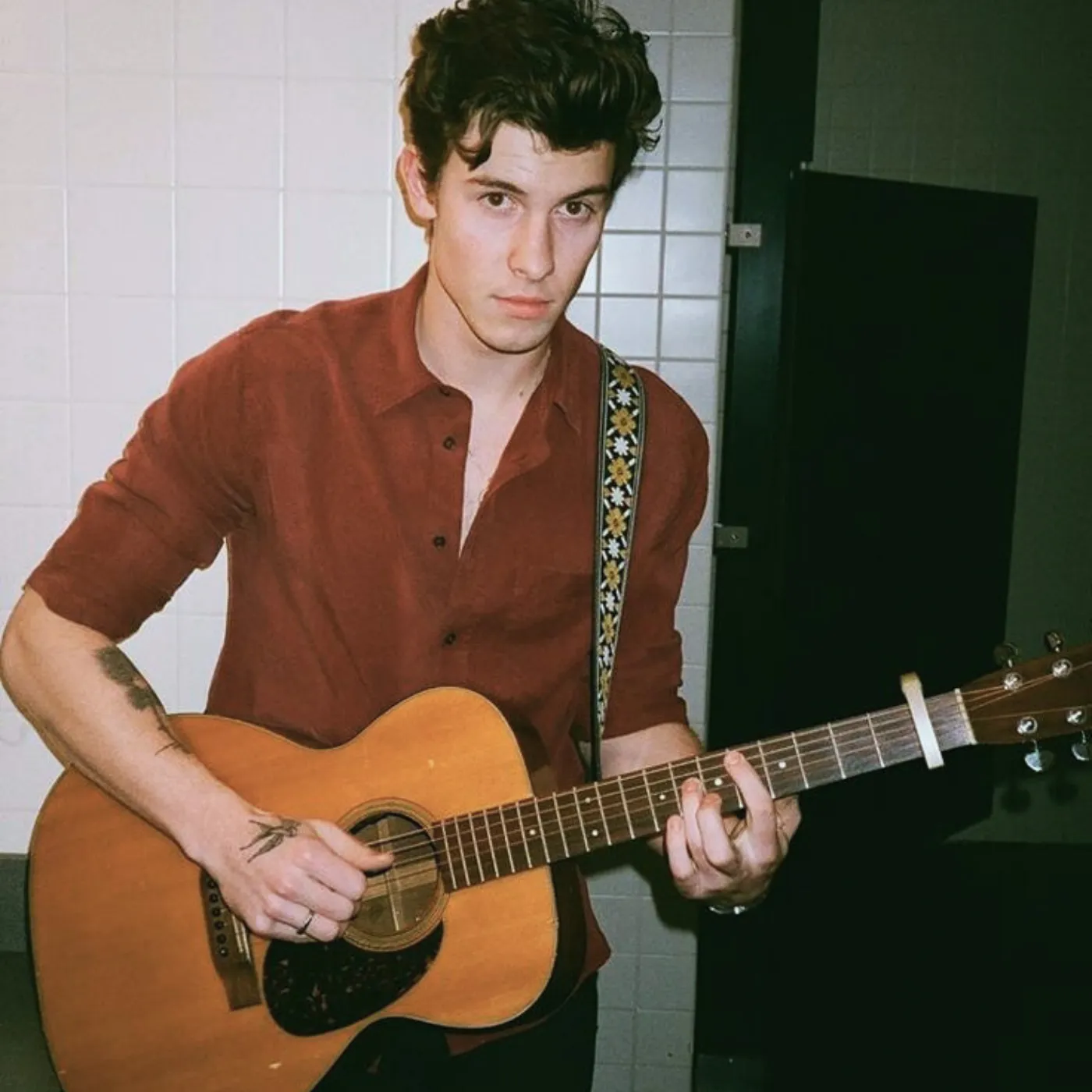 Shawn Mendes Just Got Caught Slipping—And No One Can Believe What He Was Doing