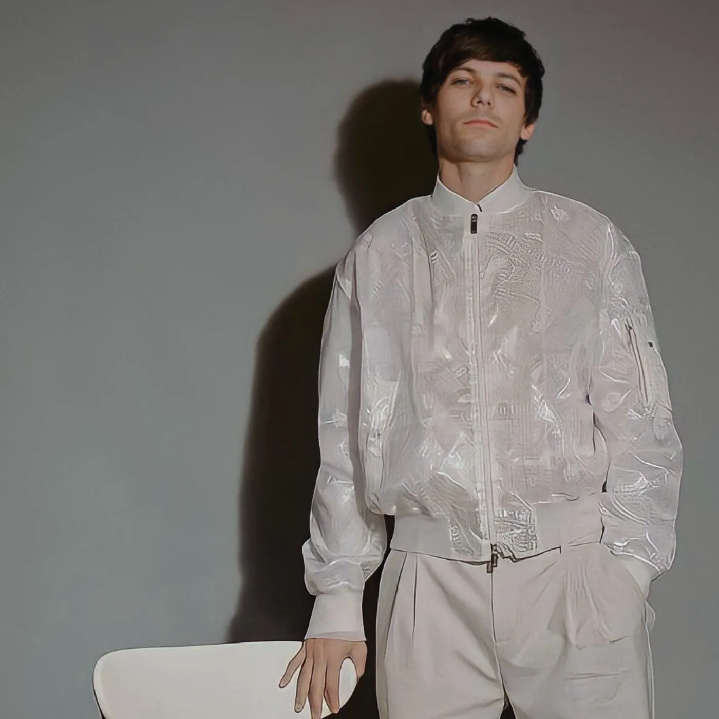 image_6882eb8182c5a Zara Wasn’t Alone. Louis Tomlinson Tells the Wild Truth Behind Their First Encounter