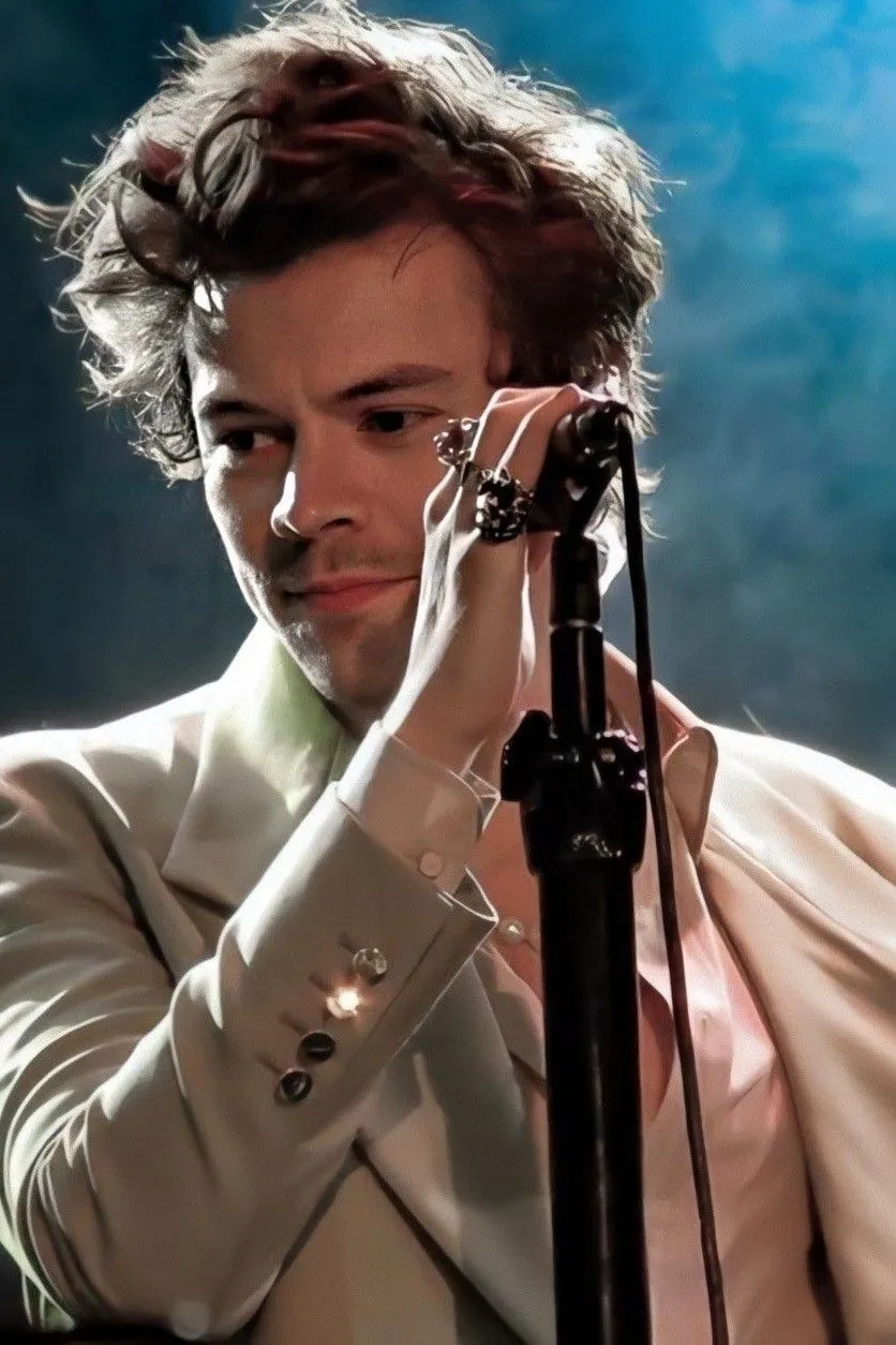 Do You Still Know Harry?” – A Child’s Simple Question Froze Louis for 3 Seconds and Sent TikTok Into a Frenzy