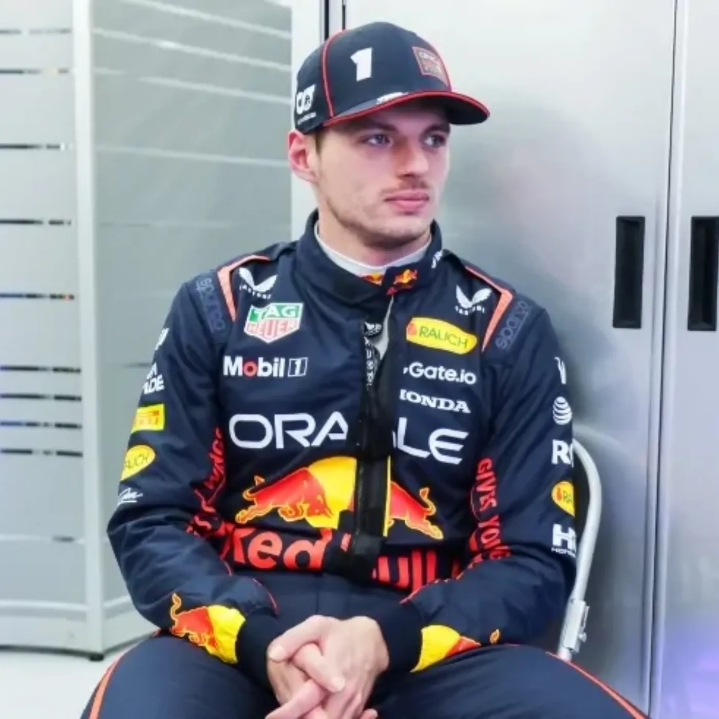 image_6882fdfb25ee3 Ele acaba de acusar a FIA de fraudar a F1 — as palavras de Jacques Villeneuve sobre Max Verstappen estão incendiando o esporte