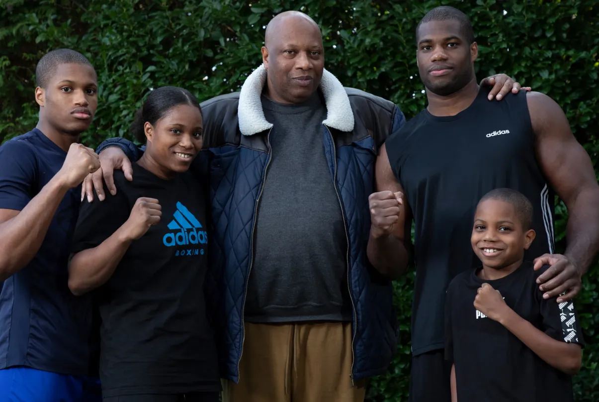 The Secret Behind Dubois' Punching Machine: The "Crazy" Father with Shocking Training Methods