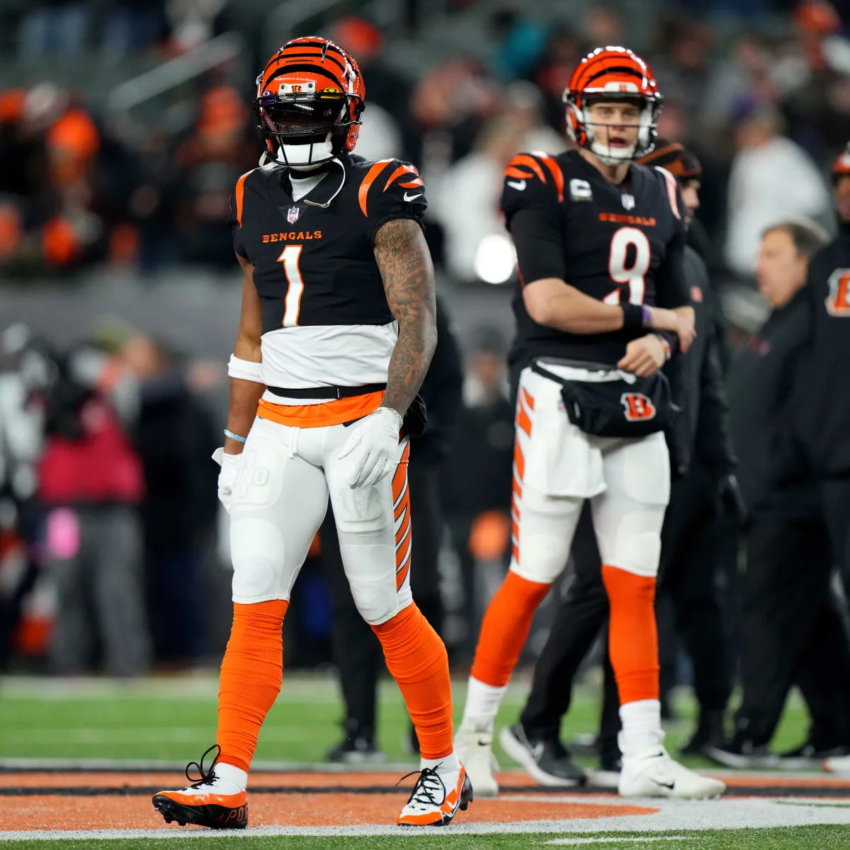 Under Intense Pressure, Joe Burrow Delivers a Shocking Pass to Jermaine Burton — With Every Eye on the Field!