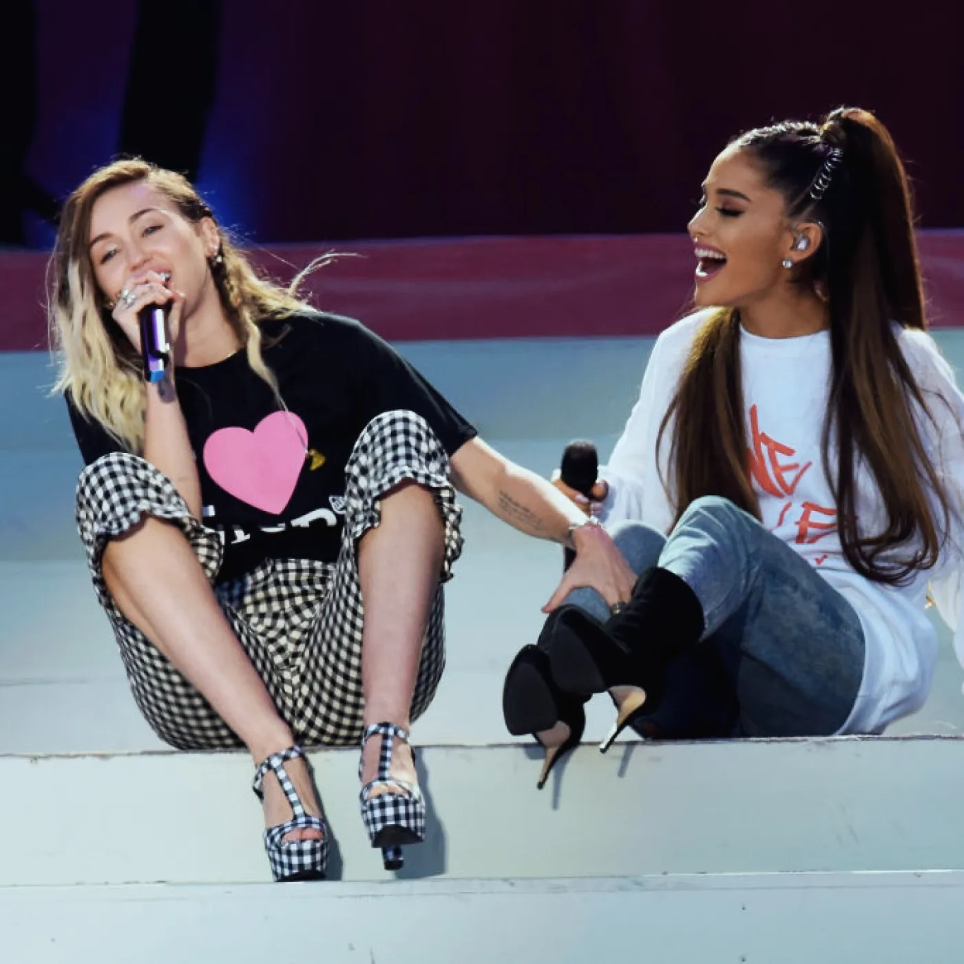 image_68843319bae1c Super Bowl Shock: Miley Cyrus & Ariana Grande to Deliver the Most Explosive Halftime Show Yet