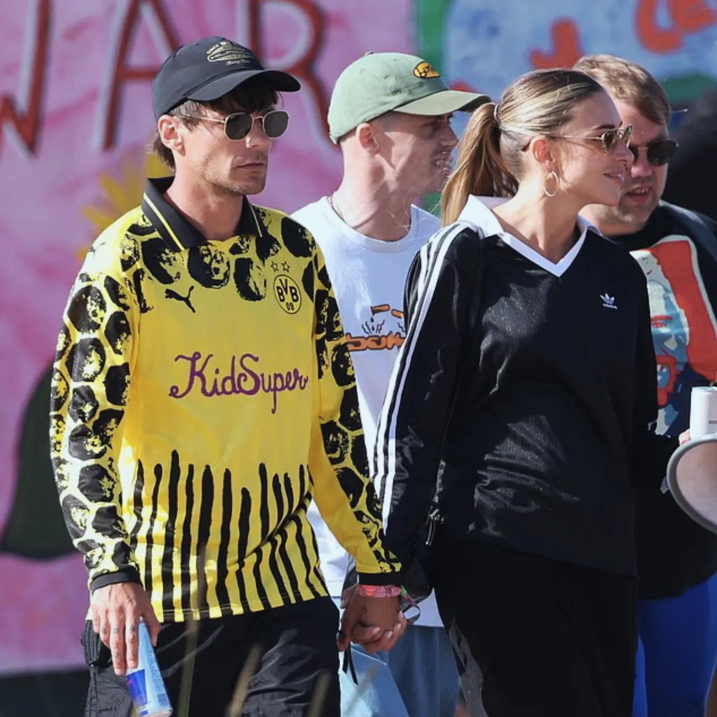 image_68843a2cbf8a1 Zara McDermott Travels the World with Louis Tomlinson, But Their Relationship Sparks Media Speculation